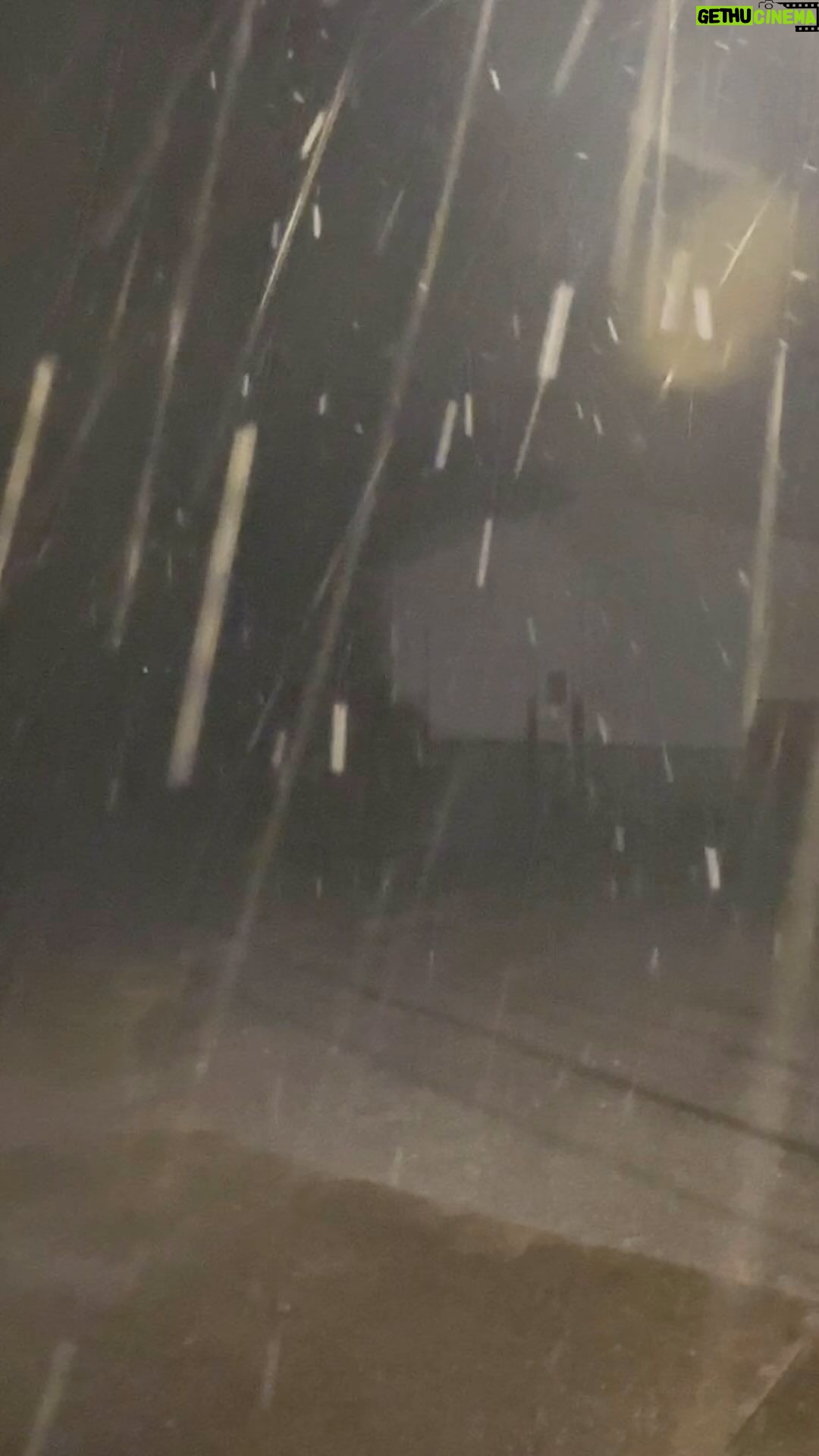 Rhonda Vincent Instagram - It’s snowing @nashvilletn