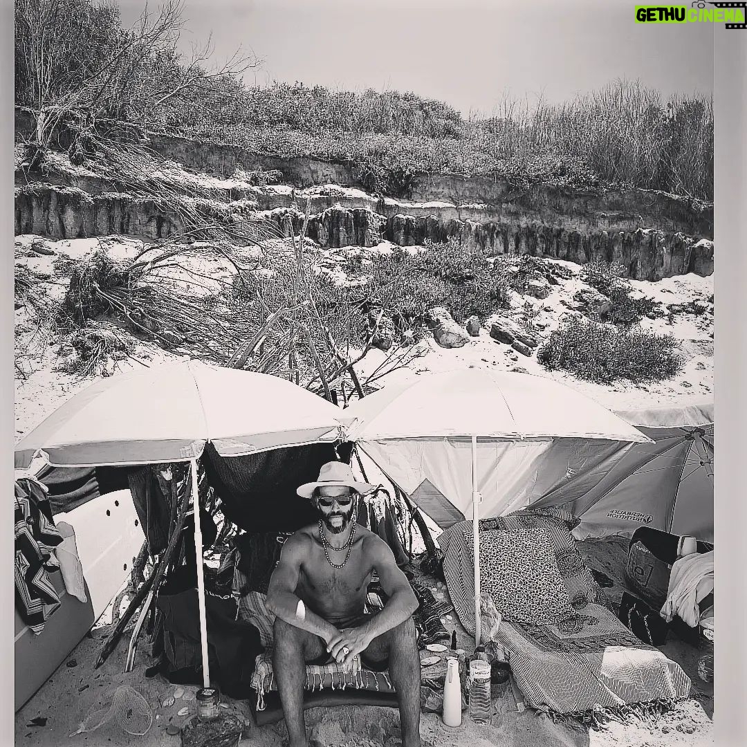 Ricardo Guedes Instagram - 🤍... Primitive Human... 🤍 * * * Posso evoluir de formas diferentes que o fogo vai ser sempre o mesmo * 🔥
