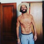 Ricardo Guedes Instagram - ❤️.. We have the power of healing. Start from the inside, and gradually goes to others. Connect with yourself, make peace with your cells and boost your energy to different levels of existence. ❤️ Espinho