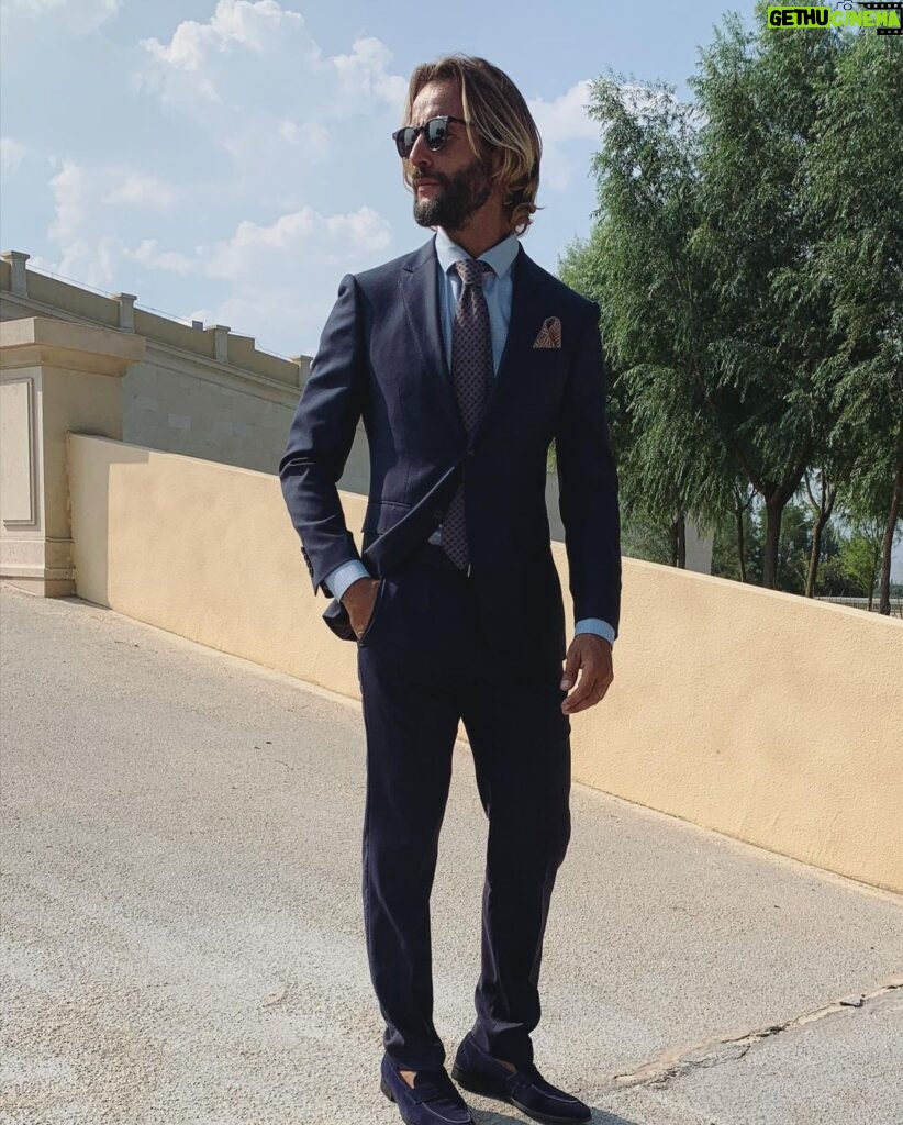 Ricardo Guedes Instagram - ⏳ … smart style …⏳ * * * Sometimes we need to take a suit for a walk * 💡