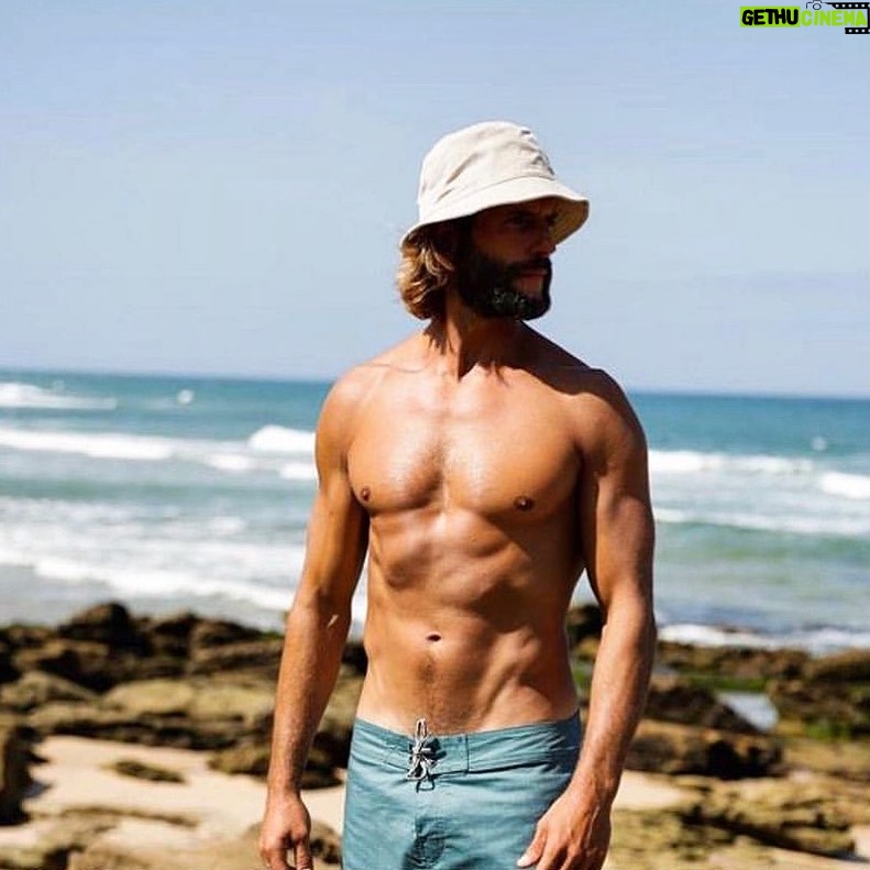 Ricardo Guedes Instagram - 🐚 … Octoberez … 🐚 * * * Tenho vezes que levo tudo muito a peito 🤌