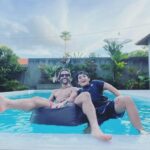 Ricardo Guedes Instagram - 💫... Friends 4 life... 💫 * * * Uma vida de partilha e cumplicidade que ficam gravados para sempre. Amigos são a Família que escolhemos. Obrigado Família 🤍