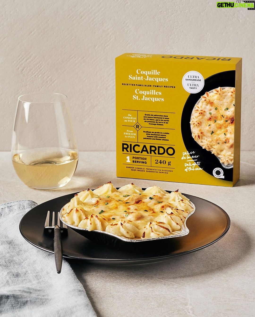 Ricardo Larrivée Instagram - Découvrez tous nos produits RICARDO à base de poisson et de fruits de mer en exclusivité chez IGA. Des risottos délicieusement crémeux, notre gravlax de saumon, notre coquille Saint-Jacques et notre lasagne aux fruits de mer sont des plats prêts à servir et parfaits pour impressionner vos invités sans vous casser la tête. 🍤✨ Lien dans le profil (@ricardocuisine) pour les découvrir.