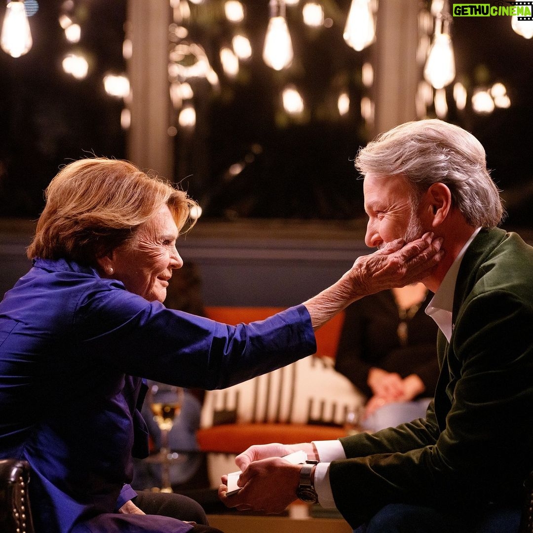 Ricardo Larrivée - 1.4K Likes - Ricardo est de passage à l'émission «Pour une fois», dès 20h ce soir! Une superbe discussion avec la formidable Janette Bertrand ❤️
▶️ À voir en ligne et à la télé via l'application @TeleQc
📷 @bertexertier