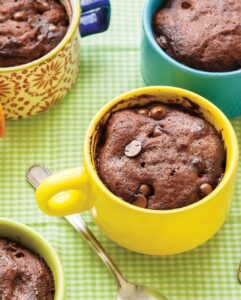 Ricardo Larrivée Instagram - Ce dimanche, on se fait plaisir avec ces 10 desserts rapides pour apaiser notre dent sucrée et réconforter notre journée ! 🍮😋 📷: Pouding chômeur dans une tasse / Brownies réduits en gras / Gâteau moelleux au chocolat dans une tasse Lien dans le profil (@ricardocuisine) pour lire l’article. _______ This Sunday, we treat ourselves to these 10 quick desserts to satisfy our sweet tooth and comfort our days! 🍮😋 📷: Sticky Toffee Pudding in a Cup / Low-Fat Brownies / Moist Chocolate Cake in a Cup Link in the profile (@ricardocuisine) to read the article.