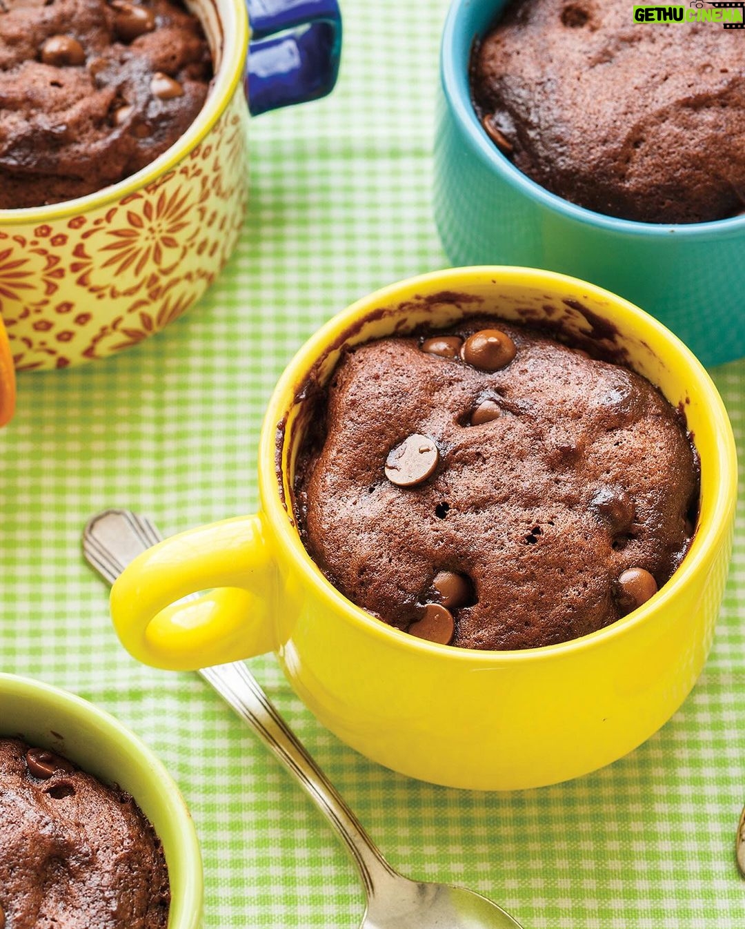 Ricardo Larrivée - 634 Likes - Ce dimanche, on se fait plaisir avec ces 10 desserts rapides pour apaiser notre dent sucrée et réconforter notre journée ! 🍮😋
📷: Pouding chômeur dans une tasse / Brownies réduits en gras / Gâteau moelleux au chocolat dans une tasse
Lien dans le profil (@ricardocuisine) pour lire l’article.
_______
This Sunday, we treat ourselves to these 10 quick desserts to satisfy our sweet tooth and comfort our days! 🍮😋
📷: Sticky Toffee Pudding in a Cup / Low-Fat Brownies / Moist Chocolate Cake in a Cup
Link in the profile (@ricardocuisine) to read the article.