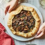Ricardo Larrivée Instagram – Et si on recevait pour le lunch en janvier? Oui, oui, le lunch! On fait place à une formule à cheval entre le dîner et l’apéritif, où l’on prend le temps de discuter et de grignoter. Découvrez toutes nos recettes «Late Lunch» dans le dernier magazine en kiosque (p. 40), aussi disponibles aux abonné·e·s du magazine sur notre site Web, pour étirer au maximum vos rassemblements.

Lien dans le profil (@ricardocuisine) pour en savoir plus sur nos abonnements.