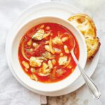 Ricardo Larrivée Instagram – Cette semaine, on explore notre garde-manger et le congélateur pour planifier notre menu de la semaine! Et on cuisine des recettes délicieuses qui nous font du bien, à nous et à notre portefeuille. 🍲

🍽️: Soupe de poisson à la tomate et au fenouil / Chili végétarien aux edamames / Spaghettinis carbonara à l’américaine / Poulet et chou-fleur gratinés, kale et fromage bleu / Super burger doublement cochon

Lien dans le profil (@ricardocuisine) pour voir le menu.

__________

This week, we’re exploring our pantry and freezer to plan our weekly menu! And we’re cooking delicious recipes that are good for us and our wallet. 🍲

🍽️: Fish Soup with Tomato and Fennel / Vegetarian Chili with Edamame / American Spaghettini Carbonara / Chicken-Cauliflower Gratin with Kale and Blue Cheese / Super Cool Burger

Link in the profile (@ricardocuisine) to view the menu.