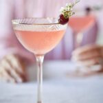 Ricardo Larrivée Instagram – Envie d’une soirée de Saint-Valentin tout en douceur à la maison? Pour un souper réussi, voici un menu pour deux personnes, créé par la talentueuse cheffe Isabelle Deschamps Plante! 🍽️💝

📷: Cocktails au jasmin et à la cerise / Magret de canard au miel et aux épices, purée de carottes et sauce à la pomme / Gâteau de la Saint-Valentin au chocolat et aux framboises

Lien dans le profil (@ricardocuisine) pour lire l’article.

_________

Feel like a lovely quiet Valentine’s Day at home? For a successful dinner, here’s a menu for two, created by our chef Isabelle Deschamps Plante! 🍽️💝

📷: Jasmine and Cherry Cocktail / Honey-Spice Duck Breast with Carrot Purée and Apple Sauce / Valentine’s Day Chocolate and Raspberry Cake

Link in the profile (@ricardocuisine) to read the article.