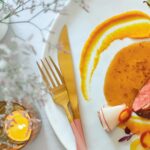 Ricardo Larrivée Instagram – Envie d’une soirée de Saint-Valentin tout en douceur à la maison? Pour un souper réussi, voici un menu pour deux personnes, créé par la talentueuse cheffe Isabelle Deschamps Plante! 🍽️💝

📷: Cocktails au jasmin et à la cerise / Magret de canard au miel et aux épices, purée de carottes et sauce à la pomme / Gâteau de la Saint-Valentin au chocolat et aux framboises

Lien dans le profil (@ricardocuisine) pour lire l’article.

_________

Feel like a lovely quiet Valentine’s Day at home? For a successful dinner, here’s a menu for two, created by our chef Isabelle Deschamps Plante! 🍽️💝

📷: Jasmine and Cherry Cocktail / Honey-Spice Duck Breast with Carrot Purée and Apple Sauce / Valentine’s Day Chocolate and Raspberry Cake

Link in the profile (@ricardocuisine) to read the article.