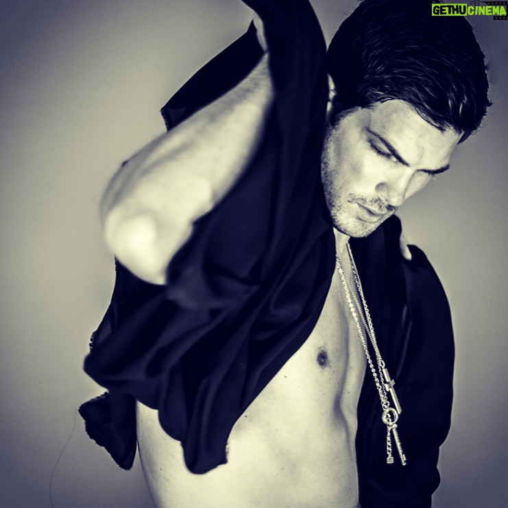 Rick Malambri Instagram - Dance... it's more than a movement, it's an expression, it's an emotion, it's a feeling. You feel it, I feel it, we all feel it together. #DanceIsLife