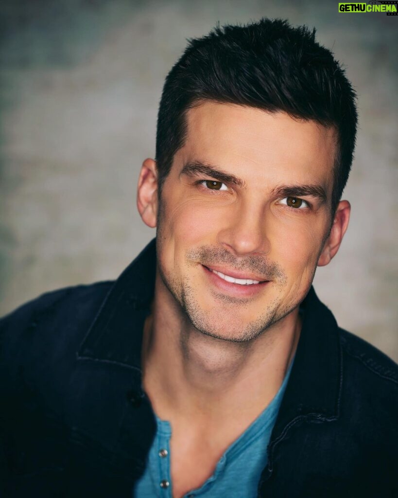 Rick Malambri Instagram - Ok, I gave you Brooding Emo-Vamp yesterday. Today I give Wholesome Guy Next Door. - ...people say I need to smile more. 🤷🏻‍♂️🤪 #Headshots. - Btw, all shot and edited by yours truly.