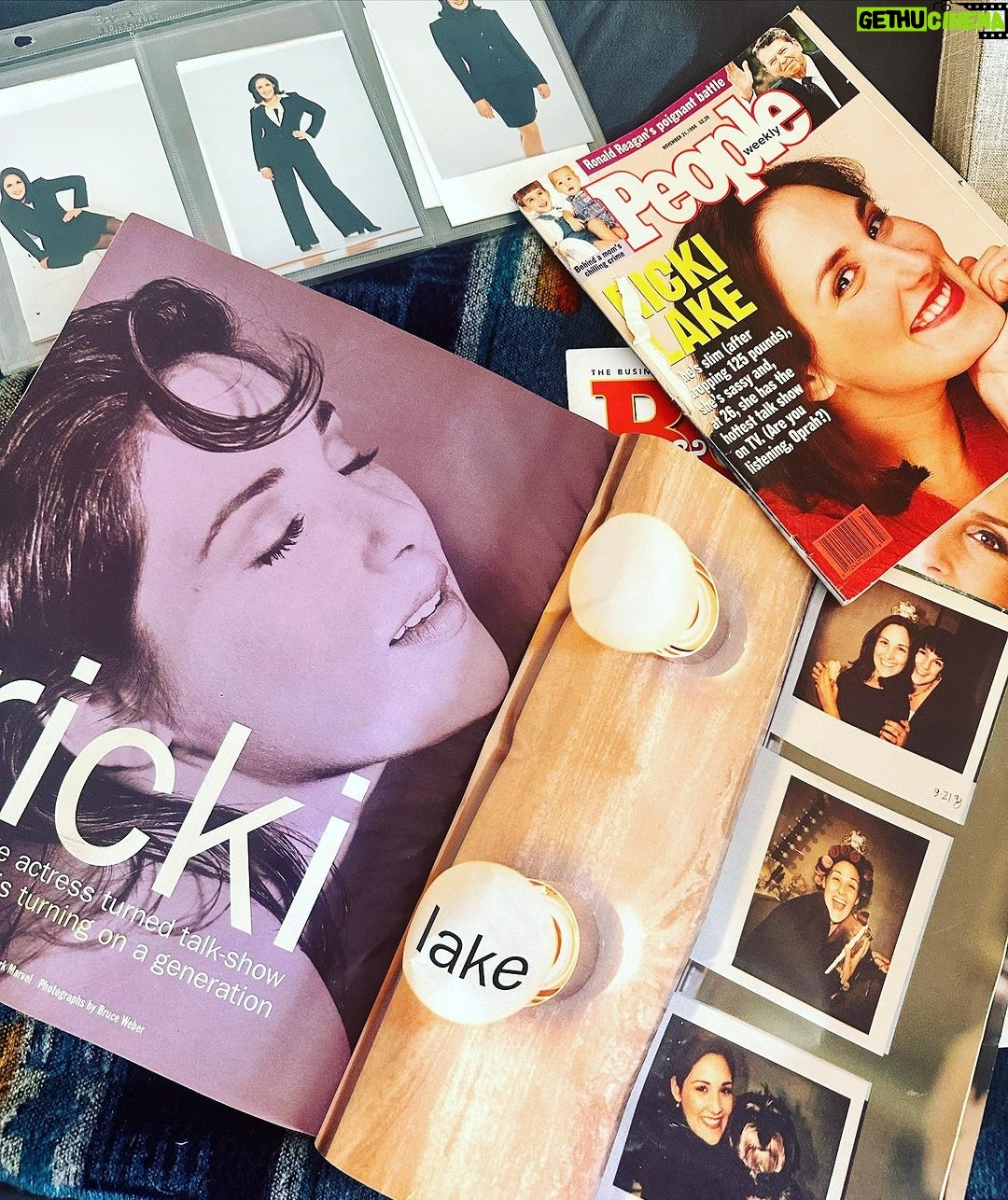 Ricki Lake Instagram - Feeling crazy nostalgic today. You guys, today is the 30th anniversary of the launch 🚀 of The Ricki Lake Show. 🤯🤯🤯 I was 24 on 9/13/93 when we first aired. Turning 55 In just a few days. Sigh…… Who out there is tripping balls right now over this? Yes, kids, we are old! I for one, am full of gratitude for this incredible life-changing opportunity that changed every aspect of my life so long ago. We all grew up together. I evolved and so much of who I am today was molded from my 11 years of hosting this iconic show. Thanks to all the viewers and fans who have rooted for me through all of my successes, challenges, losses, and traumas. Thankful all for my loyal incredible staff and crew, many of whom I still keep in touch with today. Life is so good. I’m super proud and my heart is full. 💗💗💗 #therickilakeshow #rickilake #90s #talkshow 📸 @bruce_weber
