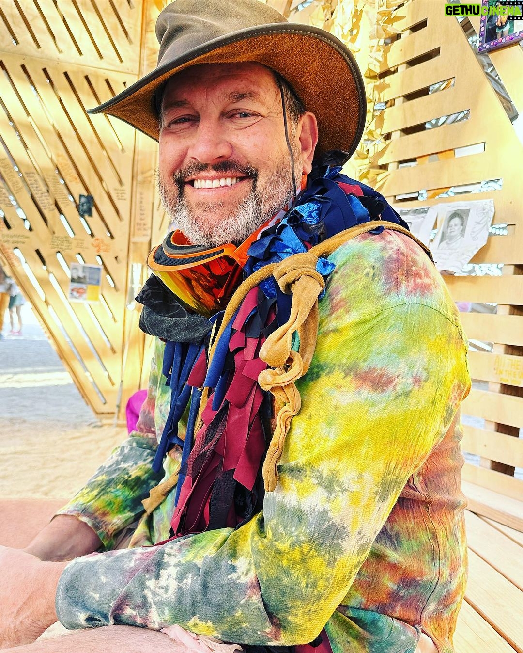 Ricki Lake Instagram - Turns out, my man’s a burner! I didn’t know he would be, but I had a feeling. This 🔥, my 4th was the best one ever. It’s safe to say, we were the most well-rested folks on the Playa. We paced ourselves, got tons of RV time, especially during the storm. Hands down, one of the best weeks of our lives. #thankslarryharvey #burningman2023 #kostumekult ♥️