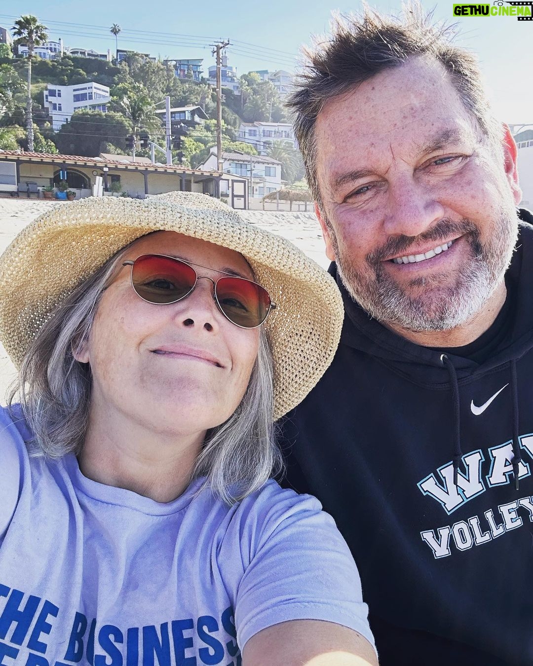Ricki Lake Instagram - Best way to celebrate the longest day of the year. Happy Solstice! #beach #gratitude ♥️ Malibu Beach