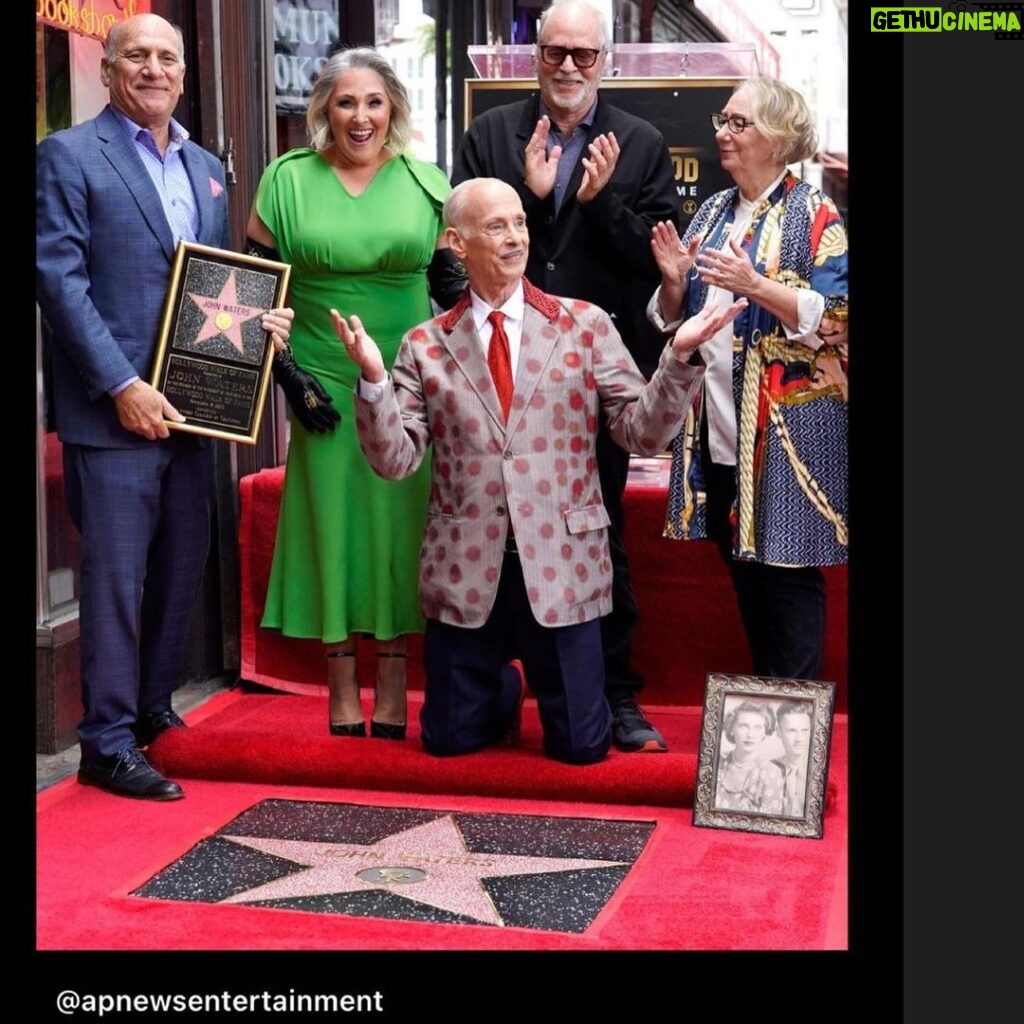 Ricki Lake Instagram - Today was incredible! Honored to be celebrating my mentor, director and friend of 36 years. Congratulations #johnwaters! @hwdwalkoffame ⭐ @outfest @academymuseum Getting his 🌸! 📸 @cpizzello 📸 @hairbyhavana5 📸 @bucknerphoto ♥ Larry Edmunds Bookshop