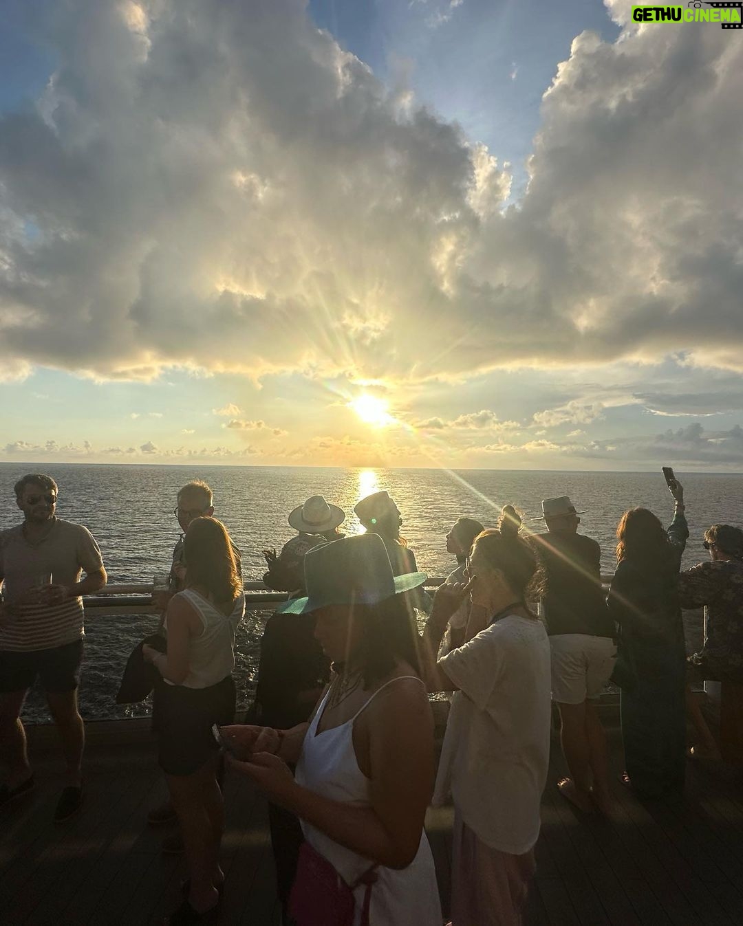 Ricki Lake Instagram - Turns out, weβre cruisers. π’π’π’π’π’β₯οΈ Epic weekend thanks to @summit! #summitatsea2023 @virginvoyages #inspired #minihoneymoon #magic #newfriends π’π’π’π’π’π’π’β₯οΈ
