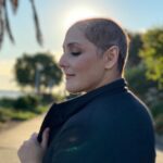 Ricki Lake Instagram - At the end of this month, it will be four years since I shaved my head in desperation after dealing with my hair loss for so many years. Since Feb 2020, I have, without fail, used the Harklinikken Hair Gain Extract every night before bed as directed, and I believe it has been instrumental for me in maintaining the hair that I have, having it be as healthy as possible and my natural color be as vibrant as possible. This product truly has been a game changer for me! Harklinikken is having a special 20% off Holiday offer right now and I encourage everyone who’s followed my story and can relate to be able to participate in getting a discount for this product line and protocol that has been so successful for me. #harklinikken #hairloss #selflove 📸 @amandademme