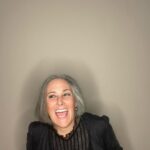 Ricki Lake Instagram - Gunderson Dettmer’s holiday party ring light set up was FUN! #wifeduties #love #thisis55 #grateful #play #joy #nofilter ❤️