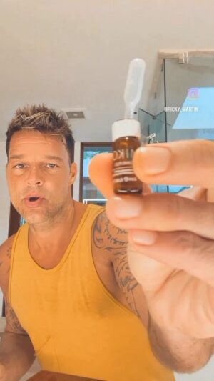 Ricky Martin Instagram - Matcha intense recovery by @kumiko.skincare Life changing