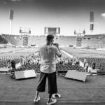 Ricky Martin Instagram - Prueba de sonido en el Estadio Vélez de Buenos Aires. Estoy listo, pero mas que nada AGRADECIDOOOOOOO 🙏 #sinfonico . 📷: @leandrovco