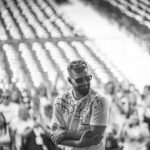 Ricky Martin Instagram - Prueba de sonido en el Estadio Vélez de Buenos Aires. Estoy listo, pero mas que nada AGRADECIDOOOOOOO 🙏 #sinfonico . 📷: @leandrovco