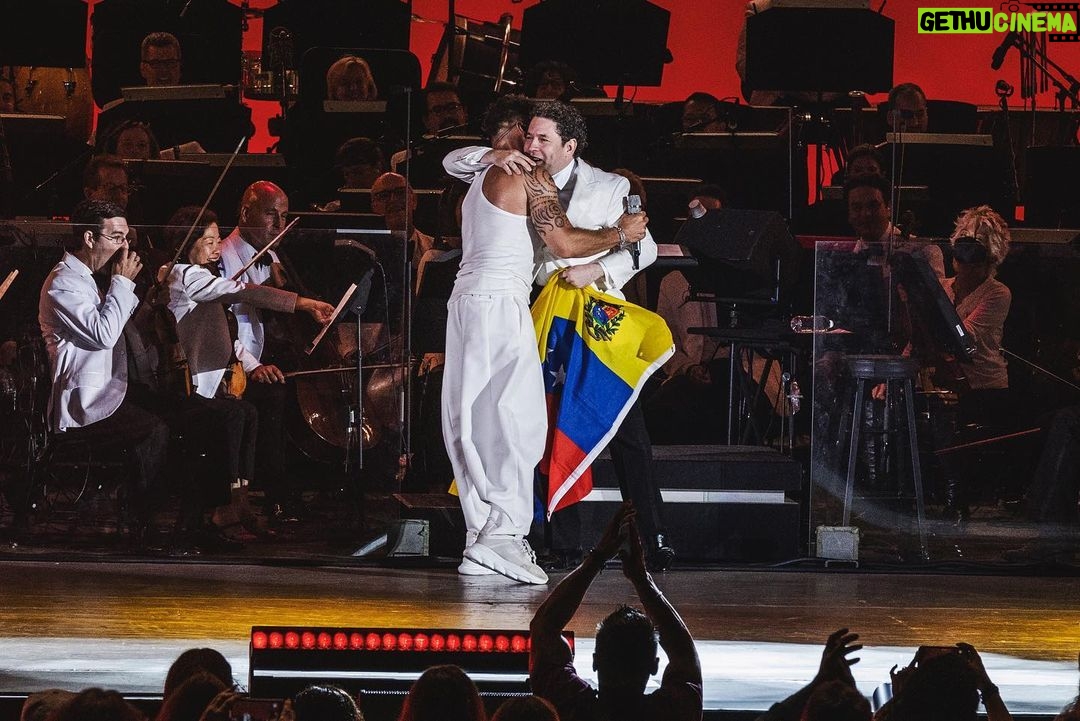 Ricky Martin Instagram - Two amazing nights with @gustavodudamel and @laphil at @hollywoodbowl. Two performances I will never forget filled with passion, nostalgia and a RAW sentiment that pushes me to keep doing what I love. I can already feel there is a before and after. Let’s see what’s ahead of us. One day at a time. To everyone in the audience, thank you so much for the energy you gave me. It filled me up like rocket fuel. You are my vice. And now more #PLAY Styled by @dvlstylist 📸: @keilenphotography Los Angeles, California