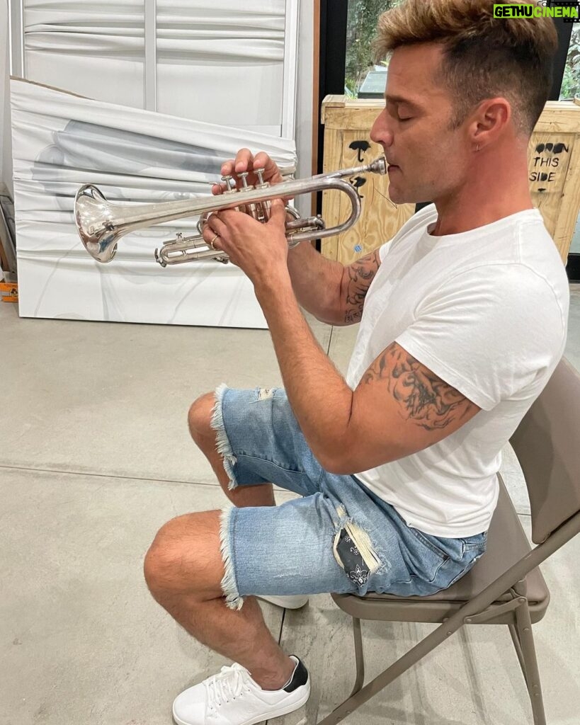 Ricky Martin Instagram - Practicing with @pico_cole 🎺 thank you brotha. Los Angeles, California