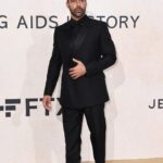 Ricky Martin Instagram - Oh what a night! Repost from @amfar • @ricky_martin Livin' La Vida Loca on the red carpet at #amfARCannes Styled by @dvlstylist Hôtel du Cap-Eden-Roc