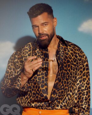 Ricky Martin Instagram - 25 years ago, @ricky_martin kicked off a Latin explosion in the US with his hit ‘Livin La Vida Loca’ and shot to universal fame. Now—with all of that early aughts experience—the singer is taking another run at stardom. And this time he’s being himself.

At the link in bio, Ricky Martin reflects on life as a dad, his ascent to celebrity, coming out, and paving the way for Latin stars of today. 

Written by @alexgfrank
Photographs by @ericraydavidson
Styled by @branduh