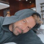 Ricky Martin Instagram – Este año estoy enamorándome de este que está aquí 👆 ¡Feliz día de San Valentín, mi Kiki!
This Valentine’s Day, I’m crushing on this guy right here 👆 it’s all about. So, Happy Valentines Kiki!
#BeYourOwnValentines Denver, Colorado