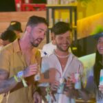 Rico Melquiades Instagram - Gente eu adoro tomar destilados com Schweppes e como ela nunca decepciona, ela deixou a festa ainda melhor com os drinks prontos para beber, Schweppes Premium Drinks tem 4 sabores maravilhosos: Gin Tonica, Gin Tonica Pink, Vodka Citrus e a Spritz. A minha preferida é Vodka Citrus, prove também e depois me conte sua preferida! *publicidade #BebaComModeração #ColetivoQueDefine Não compartilhe com menores de 18 anos. @schweppesbr São Miguel do Gostoso