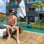 Rico Melquiades Instagram - Ao vivo é mais fantástico ☀️🍸 Maragogi - Alagoas - Caribe Brasileiro
