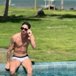 Rico Melquiades Instagram - Hoje é meu dia! 🎈 Gostaria de agradecer primeiramente a Deus por mais um aniversário, por mais um ano maravilhoso de vida e por poder compartilhar desta data com pessoas que amo. Sinto neste dia uma sensação de encerramento de ciclos, de renovação transbordando em mim. Tanta coisa que mudou até aqui, que me deixa completamente feliz. Agradeço de coração puro e cheio de amor, a cada um de vocês que tornaram meus sonhos possíveis e me proporcionaram viver e sentir o que vivo hoje !!! São Miguel dos Milagres