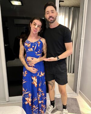 Rico Melquiades Instagram - A irmã Apoline colocou seus p3ito 🙏🏻
Num dou uma semana pra esses p3itos caírem de tanto ela colocar o boy dela pra m@m@r.