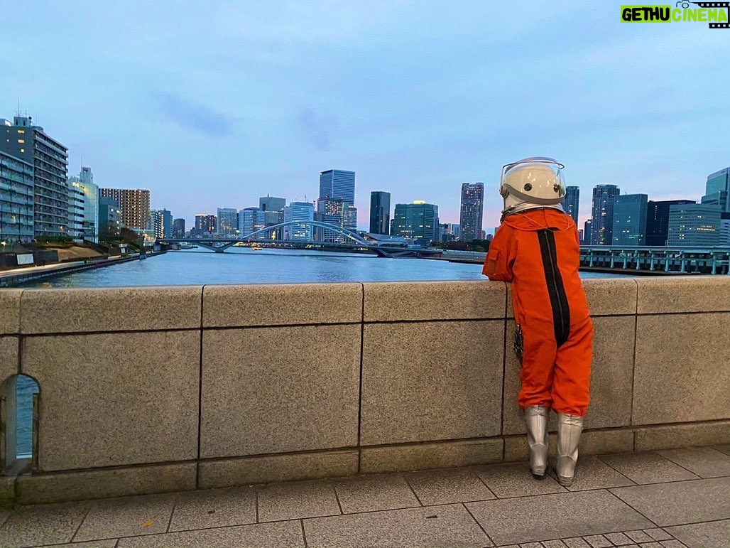 Rinne - 5.8K Likes - めっちゃちゃんと宇宙服きたのに宇宙行けんかった人