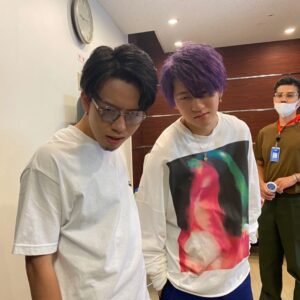Rinne Instagram - チーム敵キャラ
・主人公の前に現れた時点では確実に敵役。
・戦いの際毒属性魔法は無効化する。
・ブレスが毒
・左チンピラ
・後ろのtaijiさん(衣装さん)も含めて敵