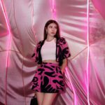 Ring Liao Instagram - 當了一天的假BP成員🖤🩷 照片的背後是全身濕,嘉義的天氣真的太熱情🤣 《嘉義 DearMoon 光纖影舞》 展出活動詳情： 09.29(五)-10.10(二) 18:00-22:00 (市集16:00開始) 📍嘉義市北香湖公園（嘉義市西區文化路600號） 歡迎大家穿粉粉的去大拍特拍！ #DanielWong #2023光織影舞 #嘉市好旅行 #DEARMOON 嘉義北香湖公園