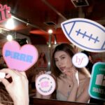 Ring Liao Instagram - 如果我是美校的學生 應該會蠻嗆辣的….. 感覺是Gossip Girl那種,不是Glee哈哈哈哈哈 誰想當我同學😌 #benefitcosmetics #一濺鍾情唇采露 #絨液心動唇采露 🧸ACC/ @apmgirls_asia @apmmonaco #apmmonaco #apmgirls Everywhere burger club 漢堡俱樂部