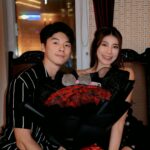 Ring Liao Instagram - Happy Valentine’s Day💘 寶寶們～七夕情人節快樂～～ 第一次收到99朵玫瑰花花🌹 眼眶直接有點微泛淚⋯,原來是這種感覺🥹 瞬間成為世界上最幸福的人😍😍😍 （好啦不兇你一個禮拜啦） Lawry's The Prime Rib Taipei