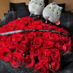 Ring Liao Instagram - Happy Valentine’s Day💘 寶寶們～七夕情人節快樂～～ 第一次收到99朵玫瑰花花🌹 眼眶直接有點微泛淚⋯,原來是這種感覺🥹 瞬間成為世界上最幸福的人😍😍😍 （好啦不兇你一個禮拜啦） Lawry's The Prime Rib Taipei