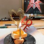 Ring Liao Instagram – 紅紅火火的新年
必須穿新衣吃好料揭開序幕🥰
希望新的一年都可以像今天這樣～每天都是幸福日！

平常不穿紅色的我
大過年的必須要應景一下🧨
上身是 @wave_shine 的刷毛Bra Top
好喜歡這種摸起來像熊寶寶的材質
看了就很欠抱有沒有😆

外搭的麂皮刷毛背心也是他們家的～
黑紅配絕對不會錯，又美又颯！
過年怕穿紅色太老氣的,可以像我這樣搭唷！

#WaveShine
#美波第一品牌
#美波神器
#讓美麗變簡單 鮨佐樂 Omakase