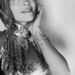 Rita Ora Instagram – Thanks for all the looove on the new version of Shape Of Me with @keithurban!! 🎸✨ You guys have made this song even more special and I didn’t think that was possible 💖