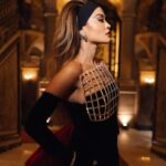 Rita Ora Instagram - Thanks for inviting me to sing for you @audemarspiguet @tamararalph such a stunning venue 🎀💕 #ad Paris, France