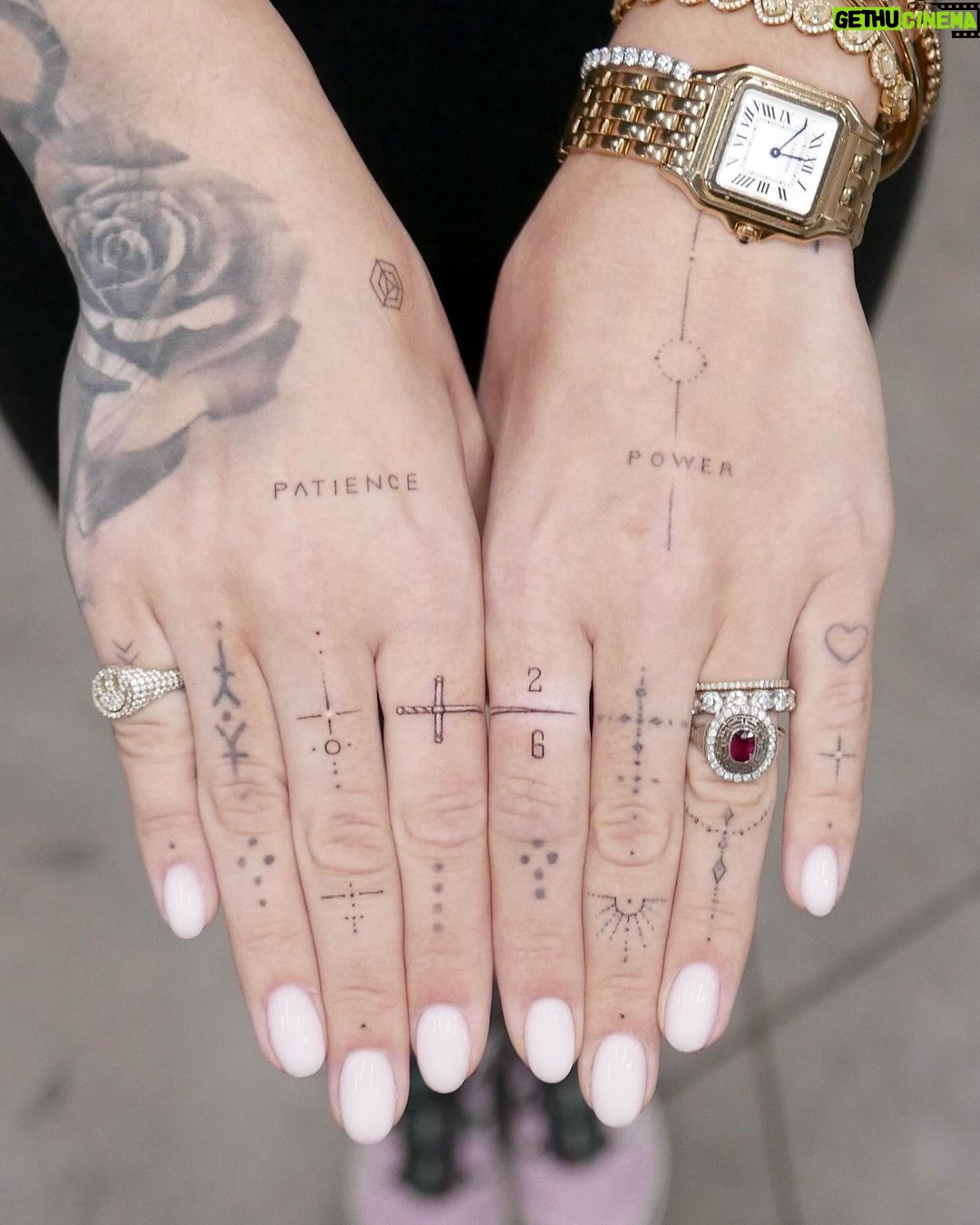 Rita Ora Instagram - NYC dumpy’s…are we still doing that in 2024? New York City