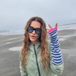 Rita Ora Instagram – Happy Boxing Day from me and some misty beach content, sand dunes and nature hunaaayyy 🥹❤️ I hope you all had a great Christmas! Ps. I tried to re-enact the yellow video by Coldplay by realised I needed more rain and a yellow rain coat 😝