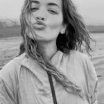 Rita Ora Instagram – Happy Boxing Day from me and some misty beach content, sand dunes and nature hunaaayyy 🥹❤️ I hope you all had a great Christmas! Ps. I tried to re-enact the yellow video by Coldplay by realised I needed more rain and a yellow rain coat 😝