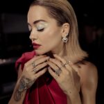 Rita Ora Instagram – Hope everyone is having a beaaaautiful Christmas!! ❤️🎄🧑‍🎄🎁 Gather the fam, grab a hot chocolate and let’s celebrate together with the Christmas Special of @maskedsingeruk tonight at 7:30pm on ITV1! 🥰