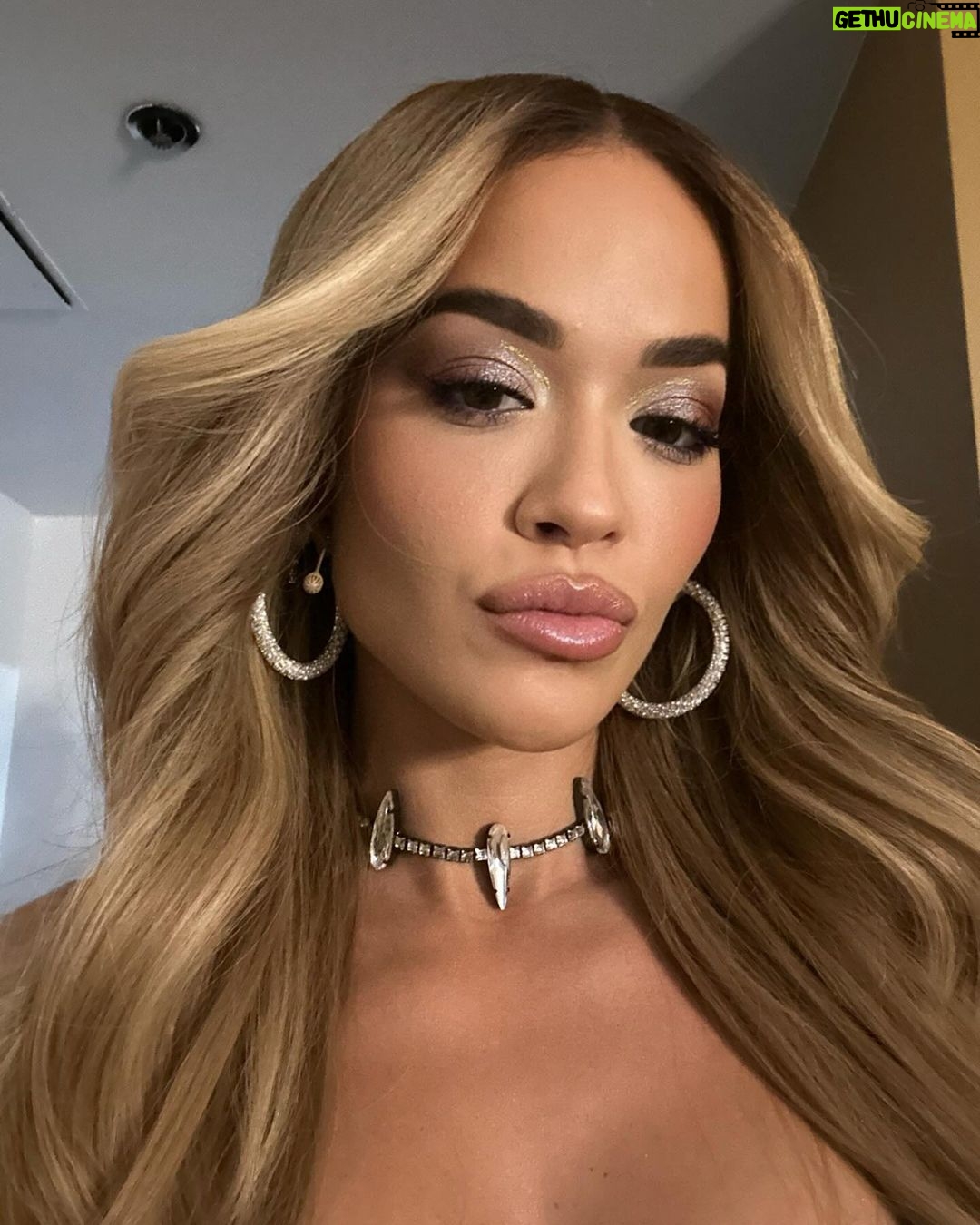 Rita Ora Instagram - My last couple days have been WiLd. Onto the next stop… ✈️ Los Angeles, California