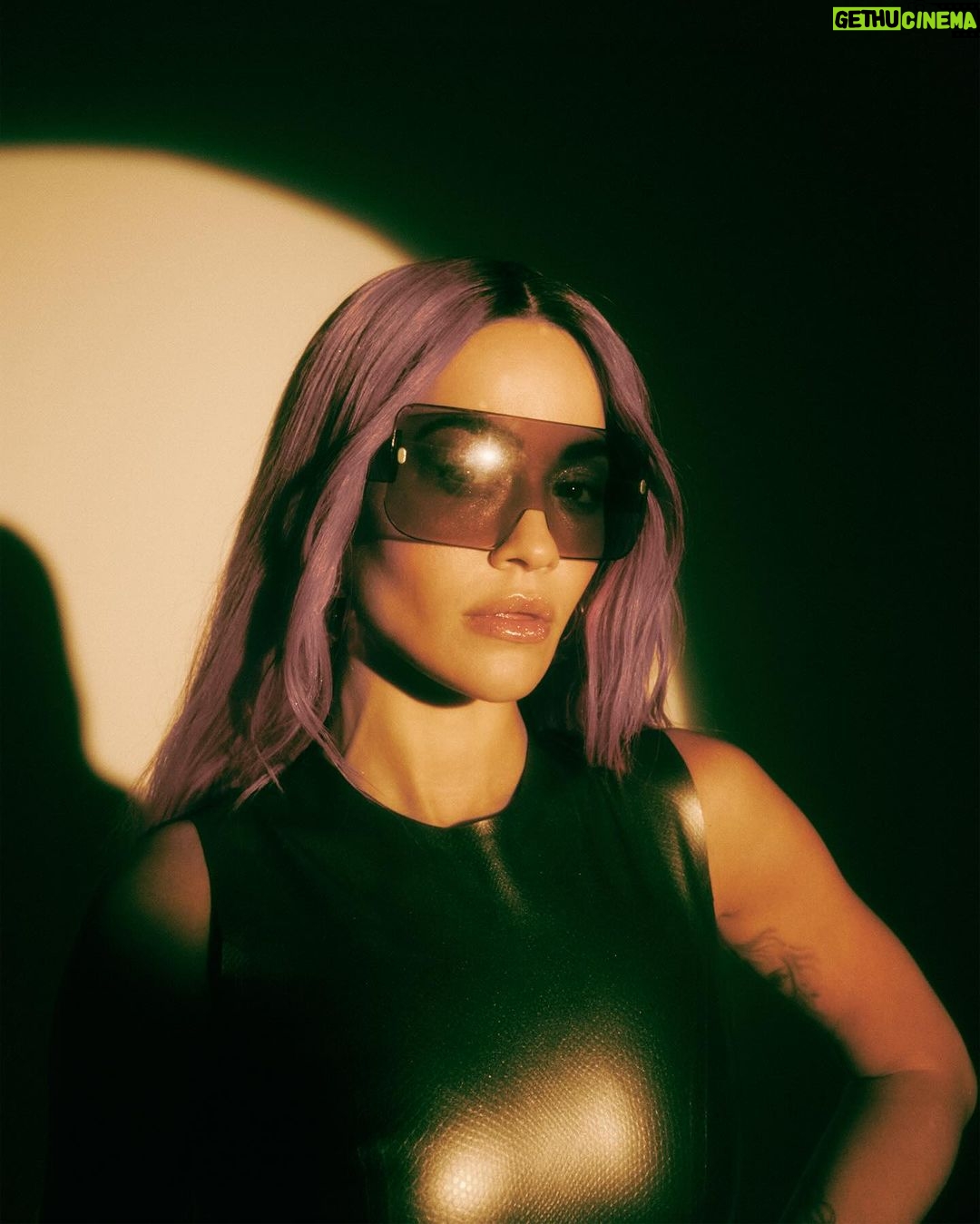 Rita Ora Instagram - LAST OF US with @gryffin is OUT NOW!! 💕✨ It’s Friday, turn this one up loud and dance with meeee!!